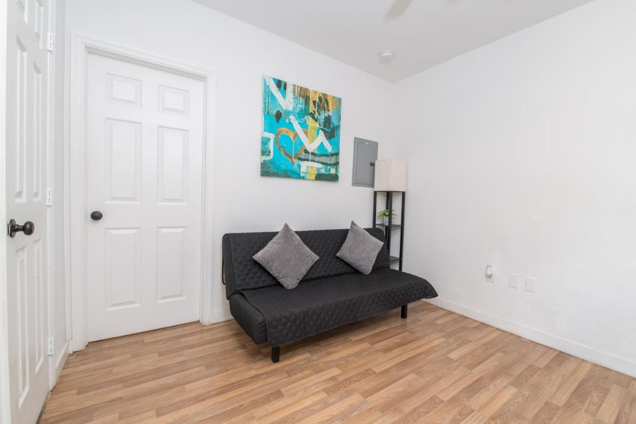 Appartement In The Heart Of - Port Of / Airport *